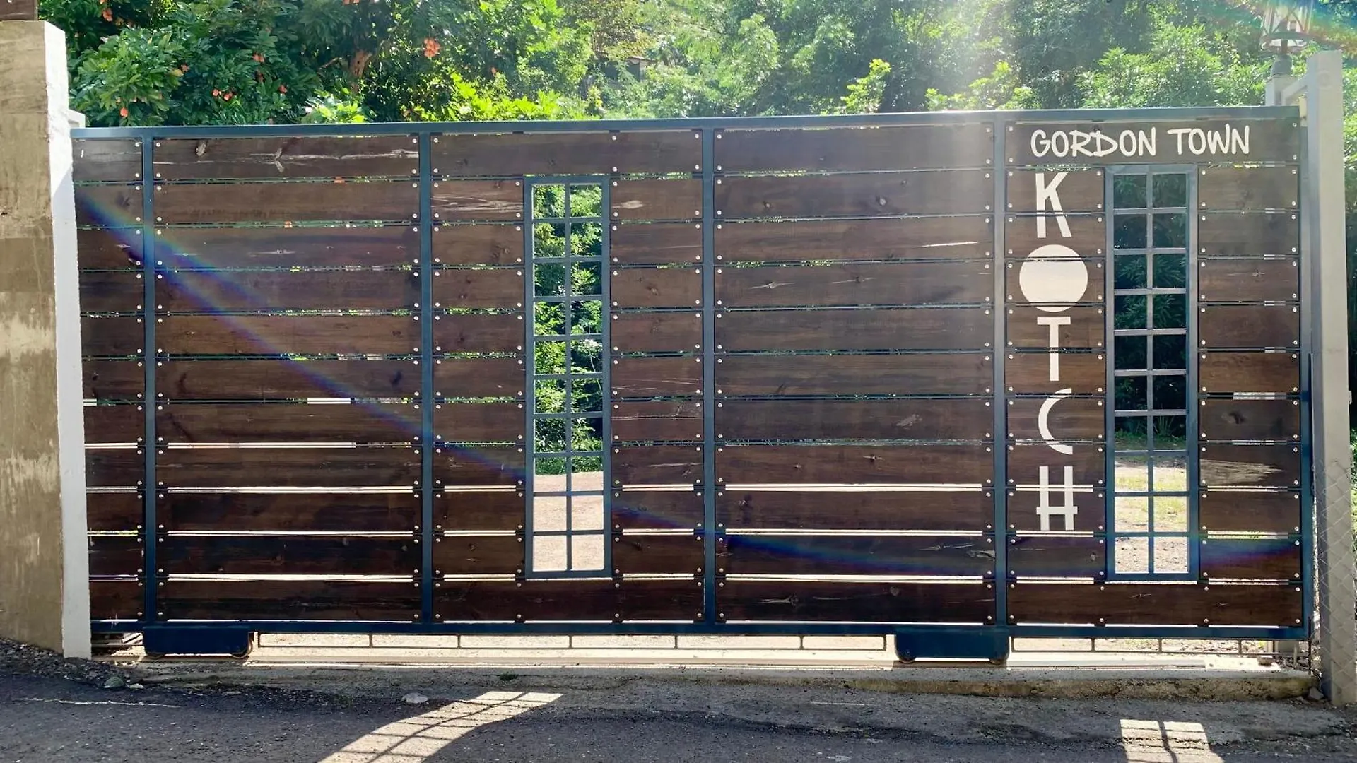 Gordon Town Kotch Hostel Kingston